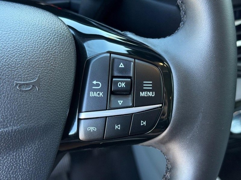 Certified 2023 Ford Escape SE image 17