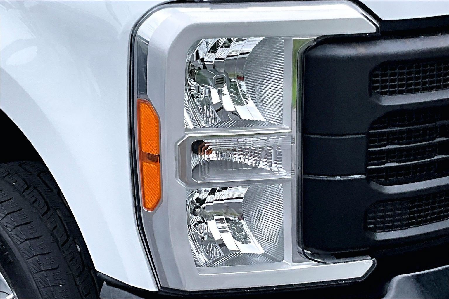Certified 2023 Ford F250 XL AWD/4WD image 29