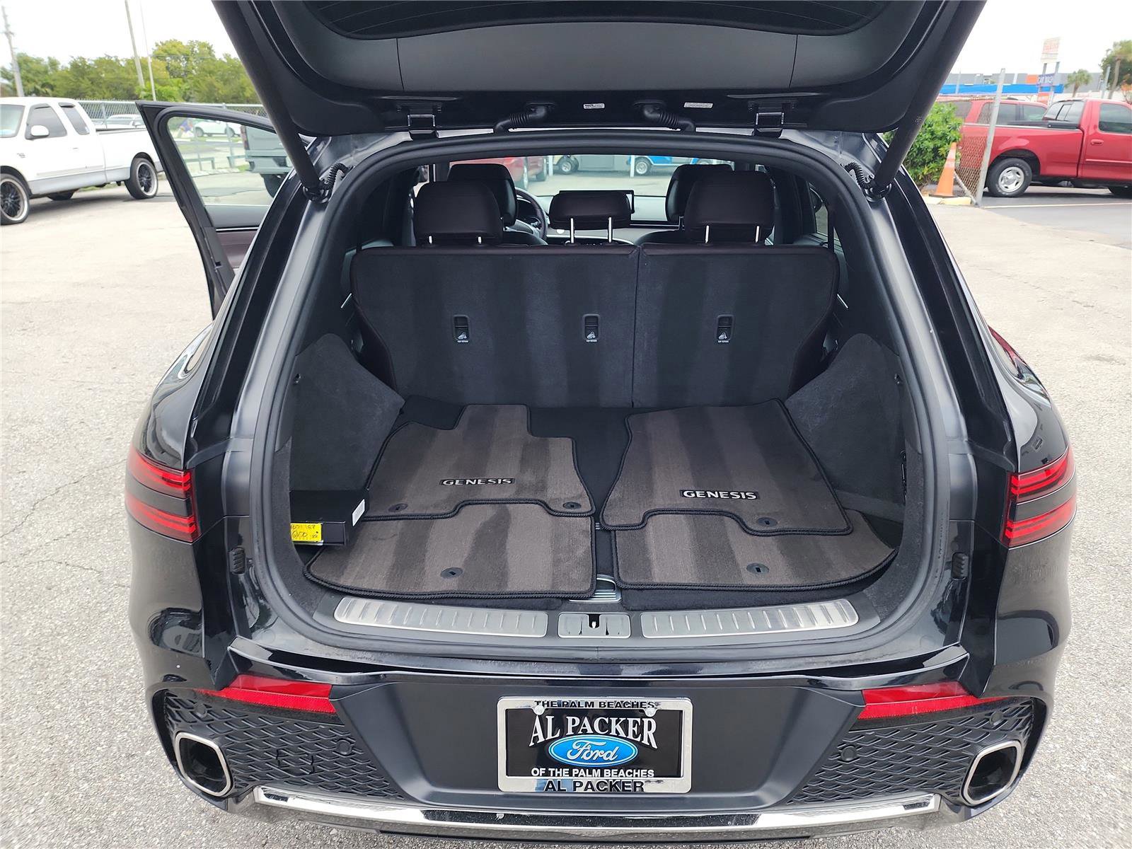 Used 2022 Genesis GV70 2.5T w/ Advanced Package image 23