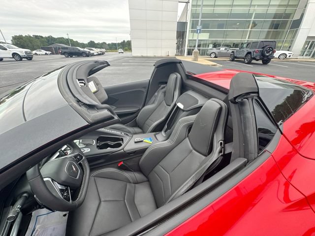 Used 2024 Chevrolet Corvette Stingray Convertible RWD image 22