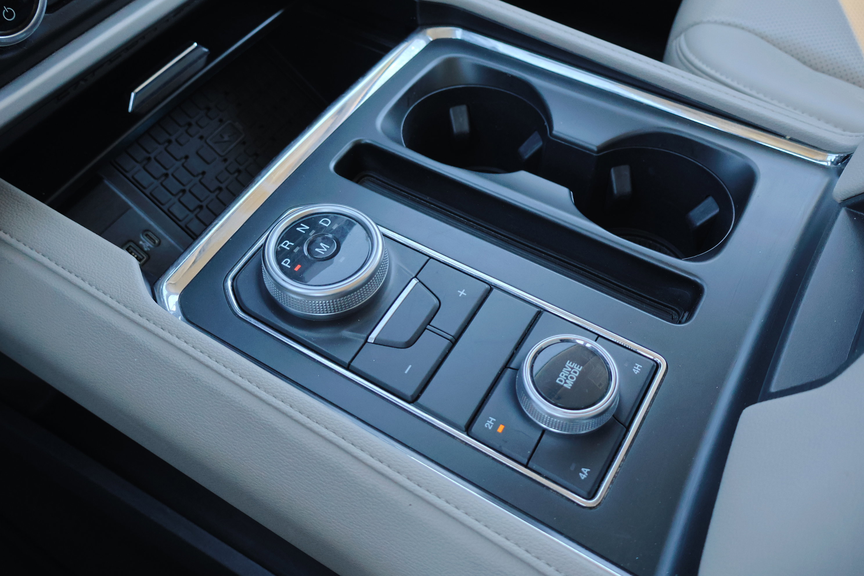 Certified 2024 Ford Expedition Max XLT image 25