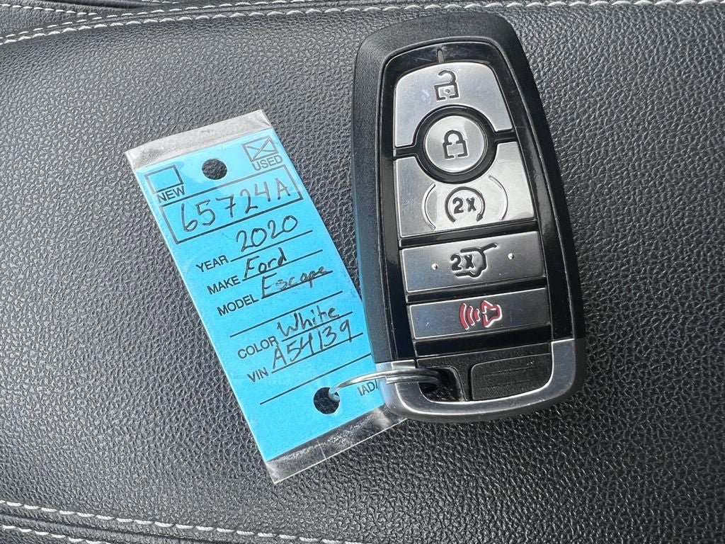 Certified 2020 Ford Escape Titanium FWD image 32