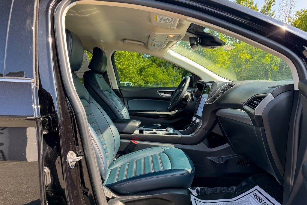 Certified 2022 Ford Edge SEL w/ Sport Appearance Package AWD/4WD image 10