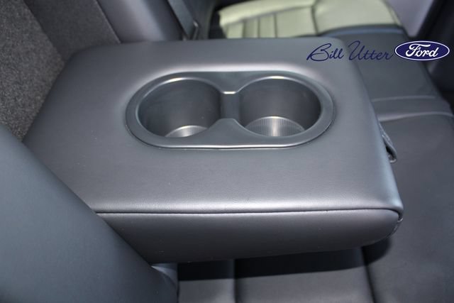 Certified 2025 Ford F250 Platinum w/ FX4 Off-Road Package AWD/4WD image 14