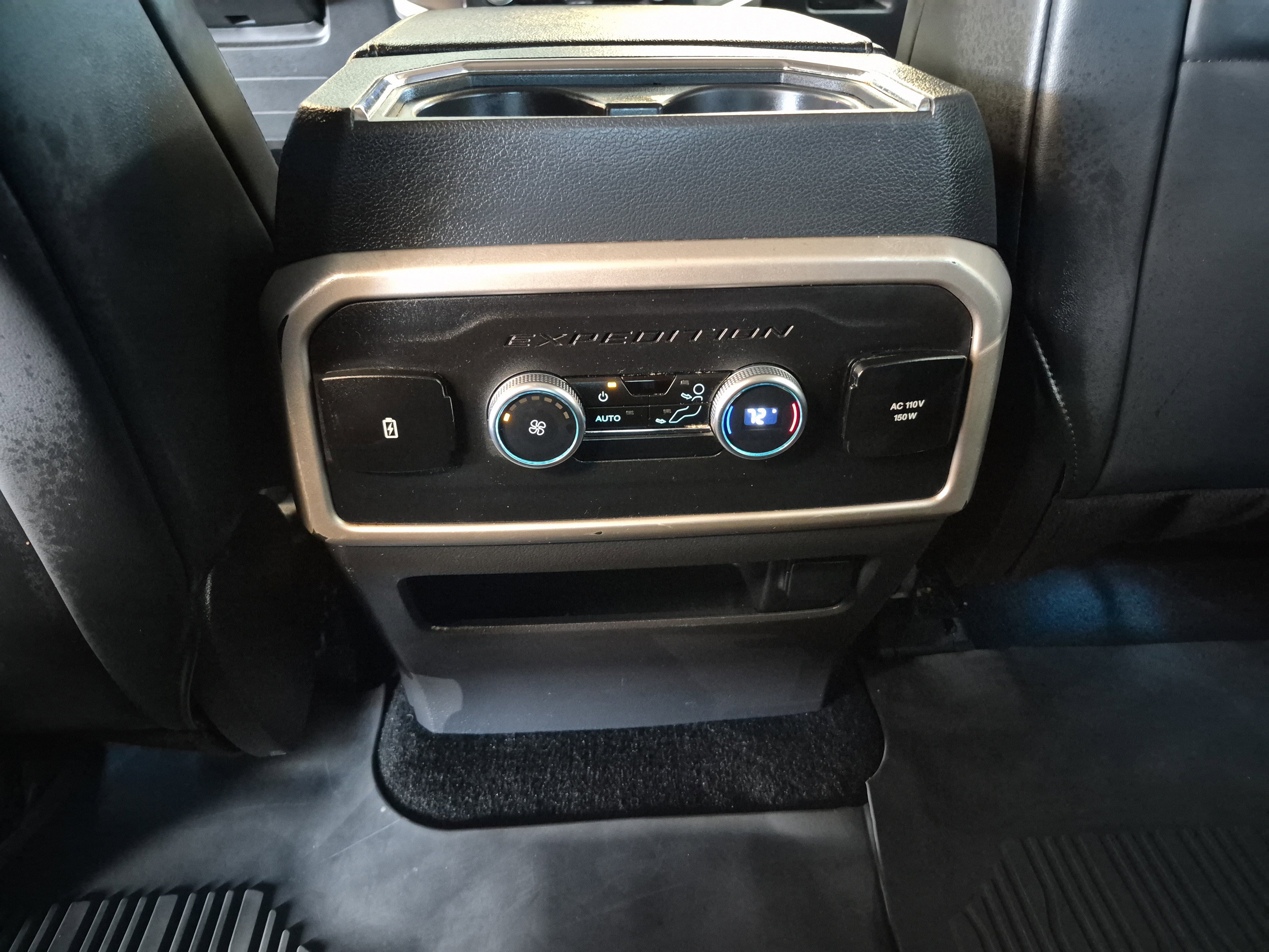 Certified 2024 Ford Expedition XLT image 19