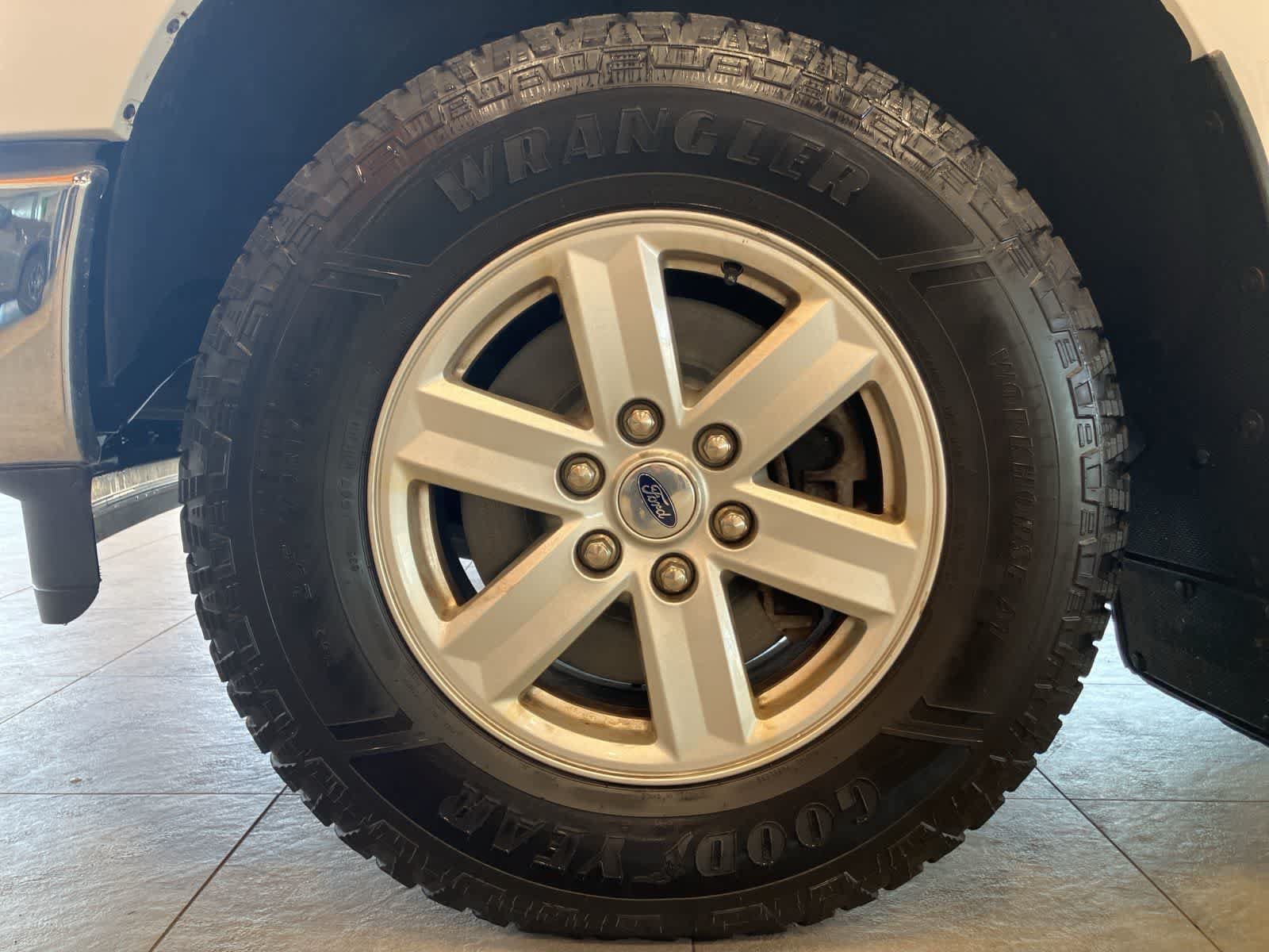Certified 2021 Ford F150 XLT w/ FX4 Off-Road Package AWD/4WD image 9