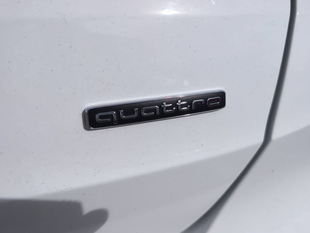 Used 2019 Audi Q3 2.0T Premium AWD/4WD image 13