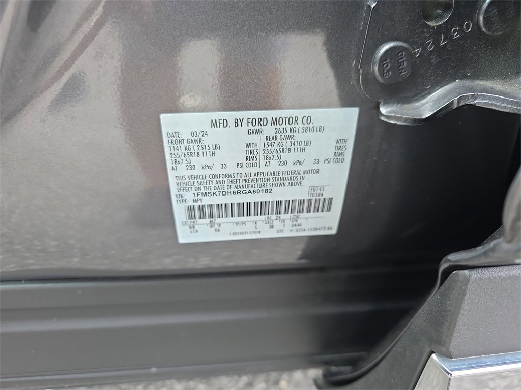 Certified 2024 Ford Explorer XLT image 38