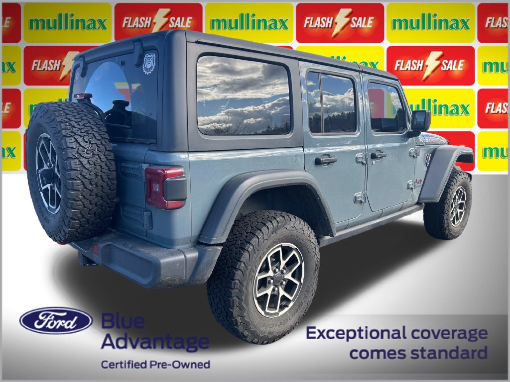 Used 2024 Jeep Wrangler Unlimited Rubicon w/ Convenience Group AWD/4WD image 3