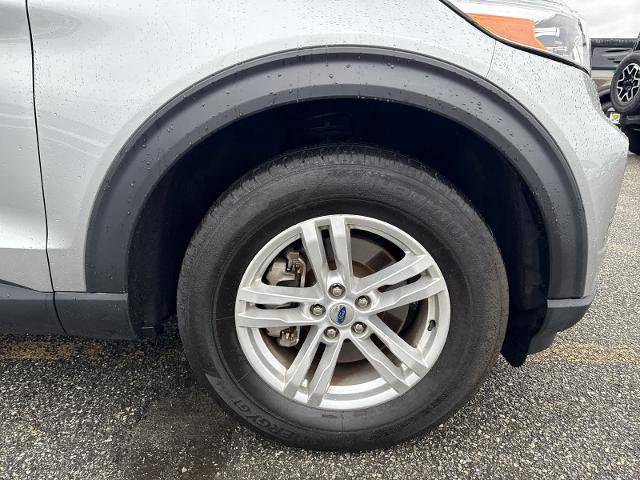 Certified 2023 Ford Explorer XLT w/ Equipment Group 202A image 7
