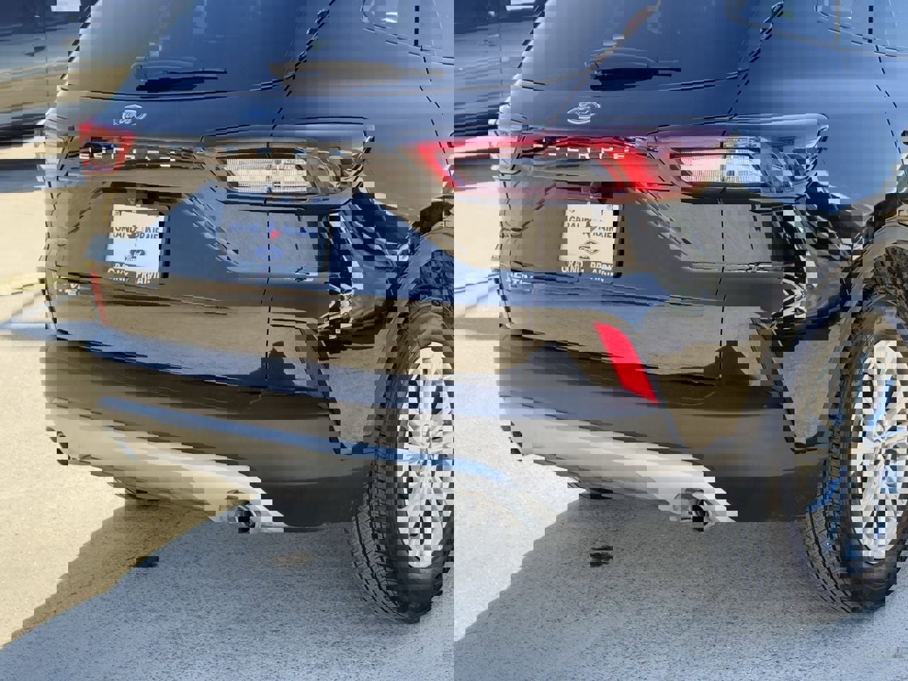 Certified 2025 Ford Escape Active image 6