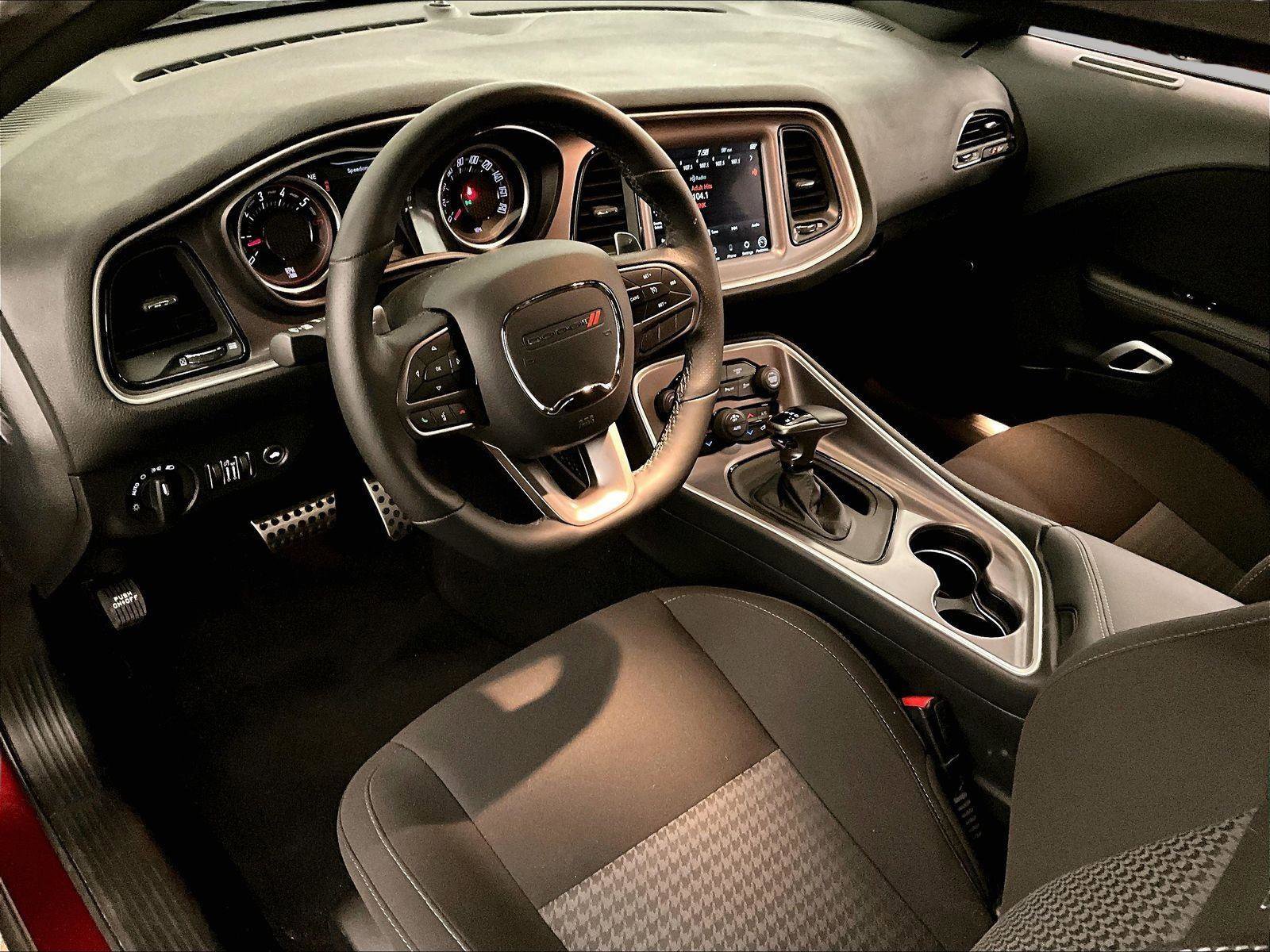 Used 2022 Dodge Challenger R/T Scat Pack RWD image 12