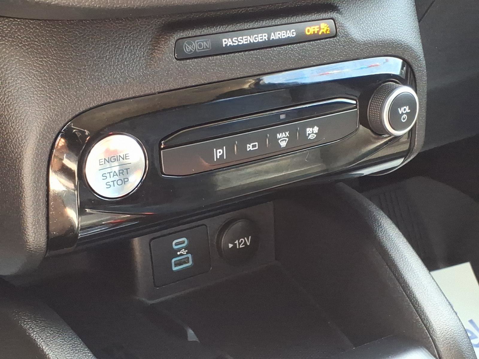 Certified 2023 Ford Escape Platinum AWD/4WD image 20