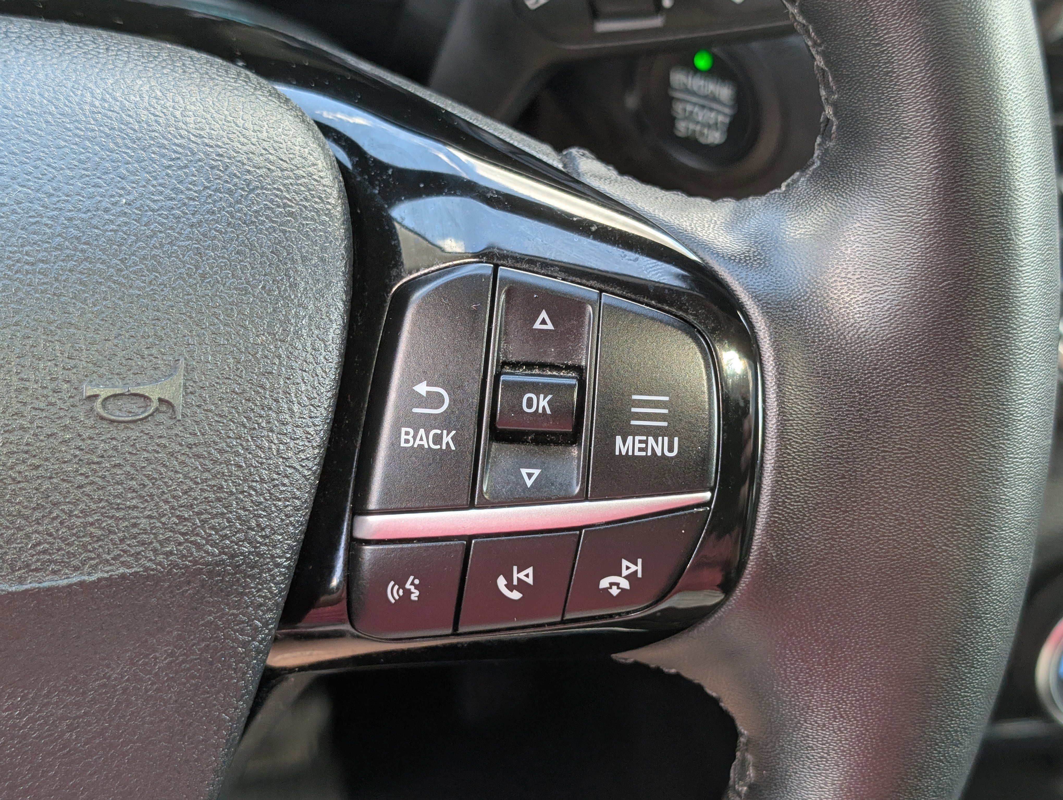 Certified 2022 Ford Escape SEL image 25