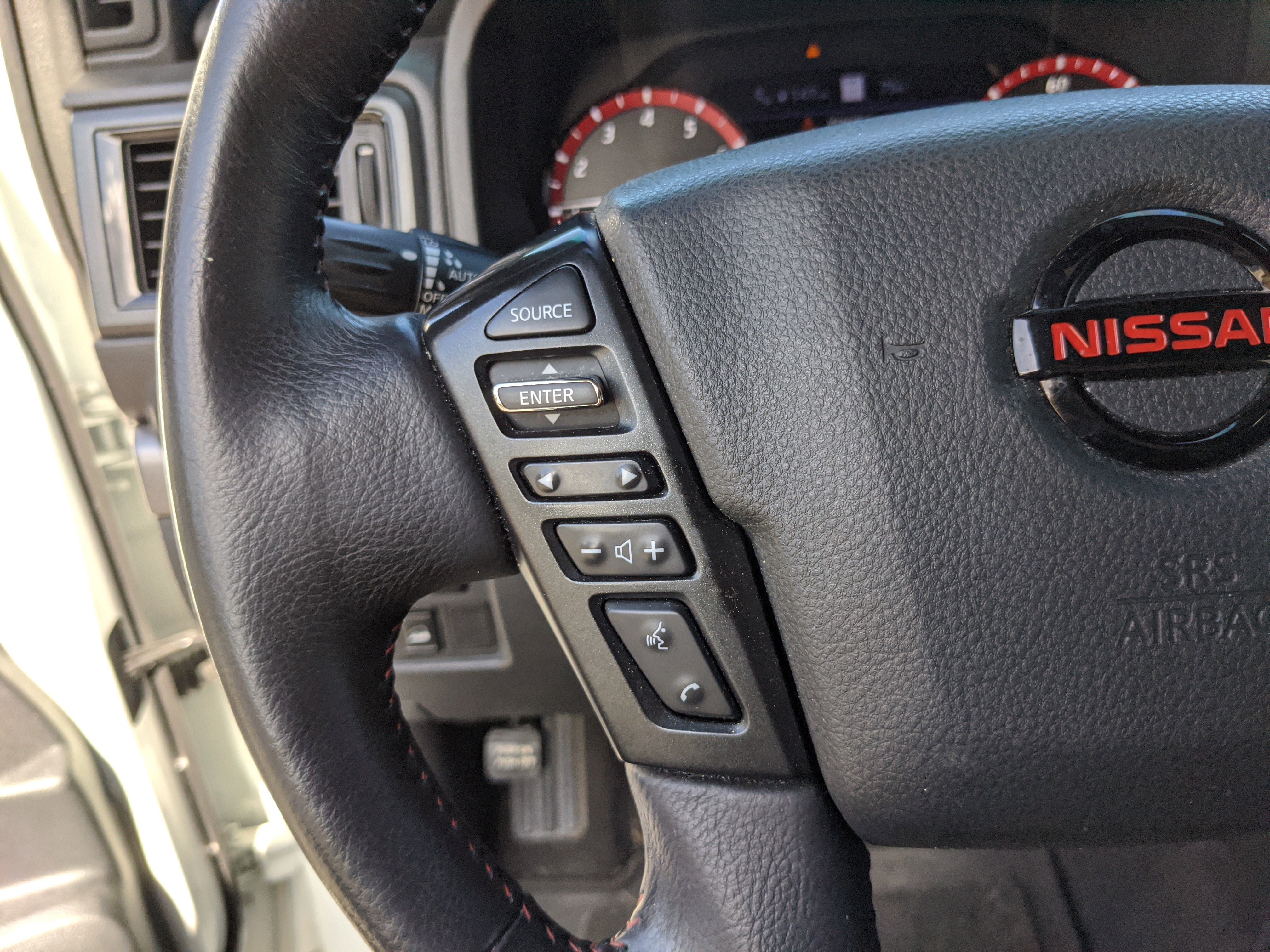 Used 2021 Nissan Titan PRO-4X w/ Pro-4x Convenience Package image 27