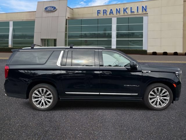 Used 2021 GMC Yukon XL Denali w/ Denali Ultimate Package AWD/4WD image 8