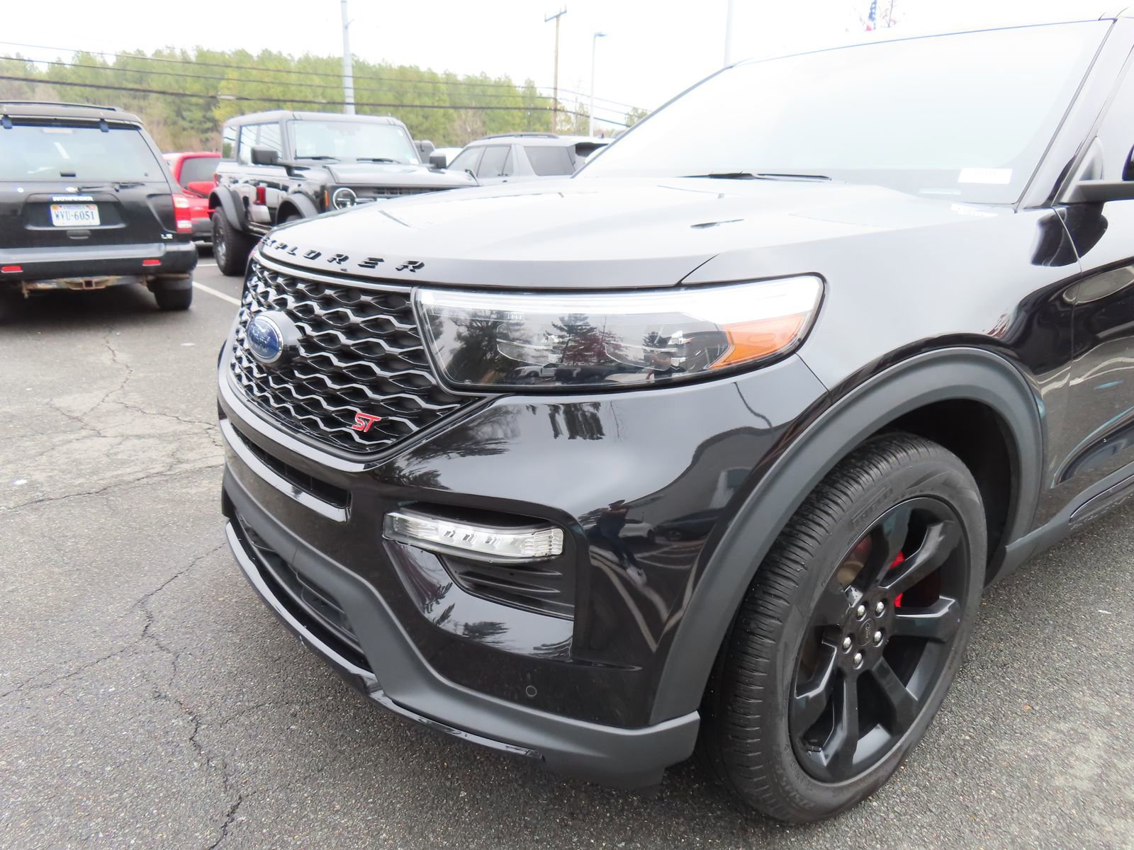 Certified 2023 Ford Explorer ST w/ Equipment Group 401A image 2