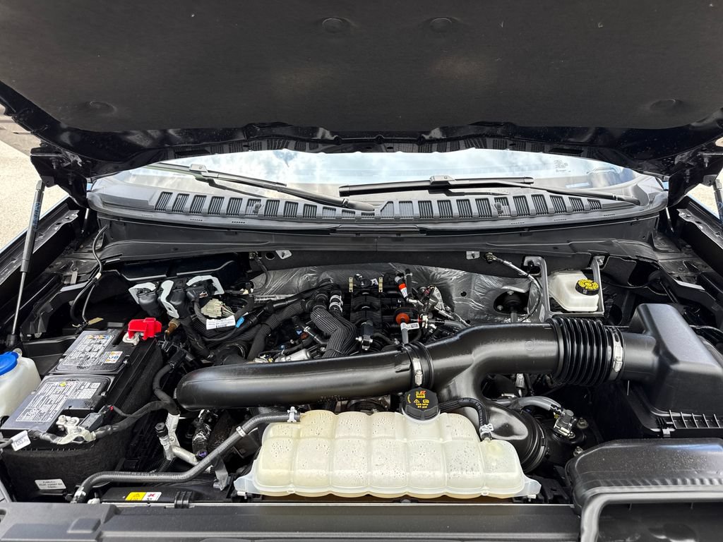 Certified 2025 Ford Expedition Platinum AWD/4WD image 34