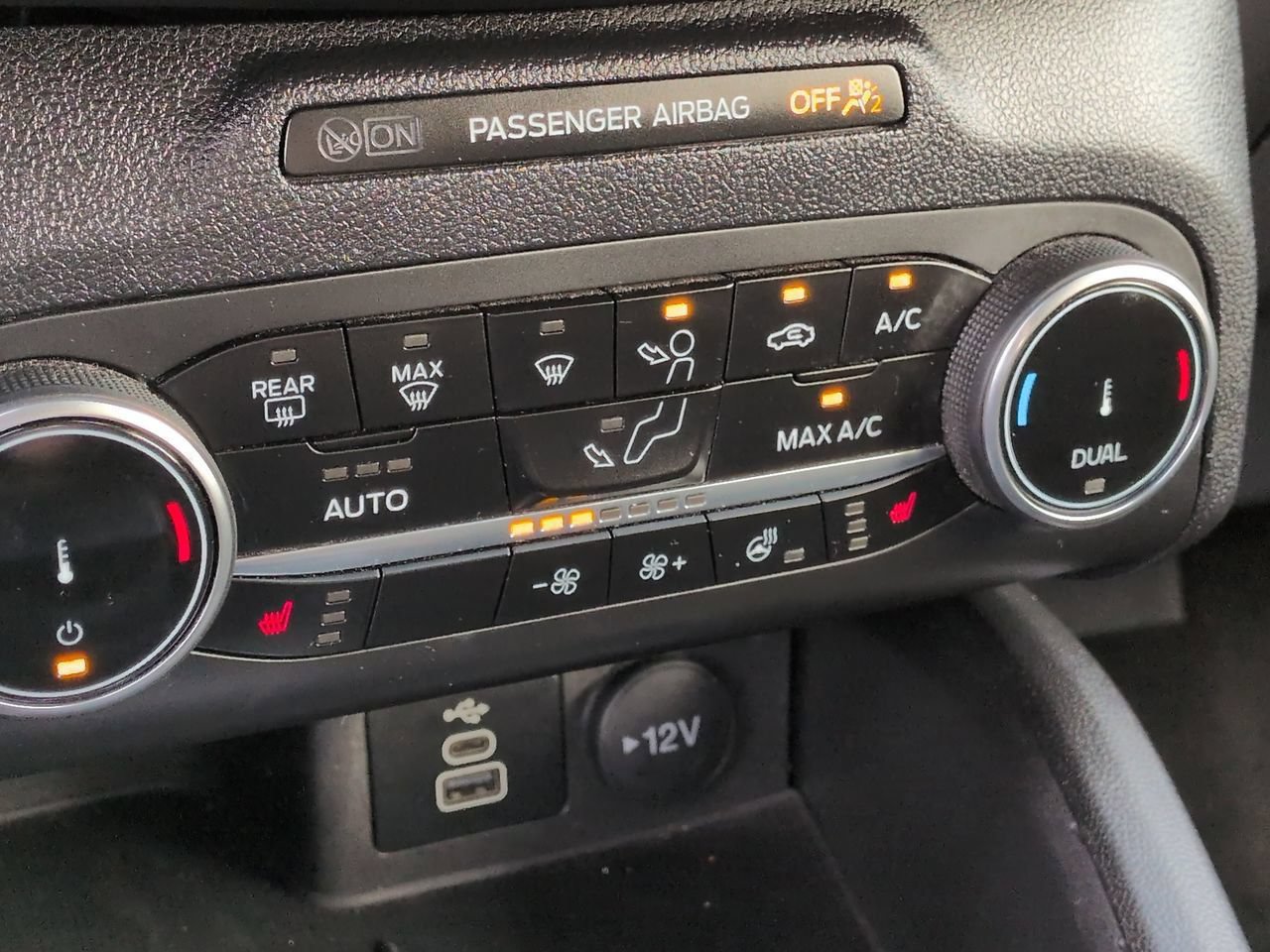 Certified 2024 Ford Escape Active AWD/4WD image 22