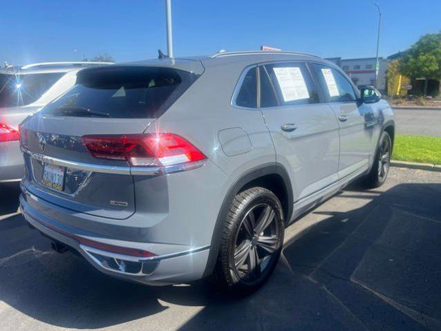 Used 2022 Volkswagen Atlas Cross Sport SEL R-Line AWD/4WD image 10