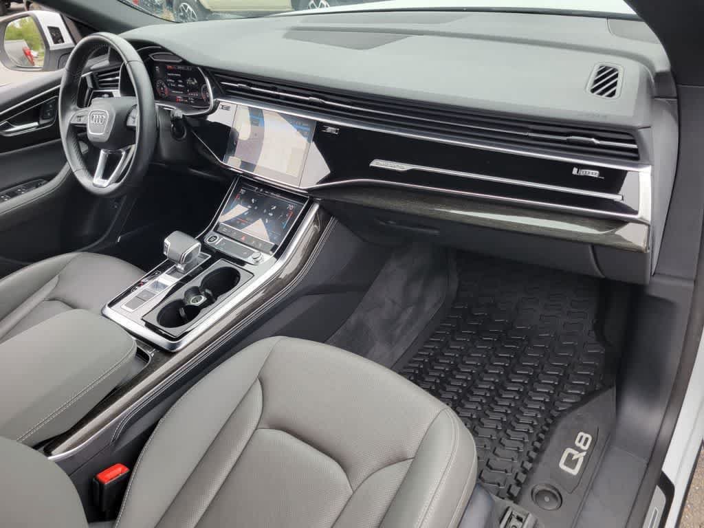 Used 2022 Audi Q8 Premium Plus w/ Premium Plus Package AWD/4WD image 17