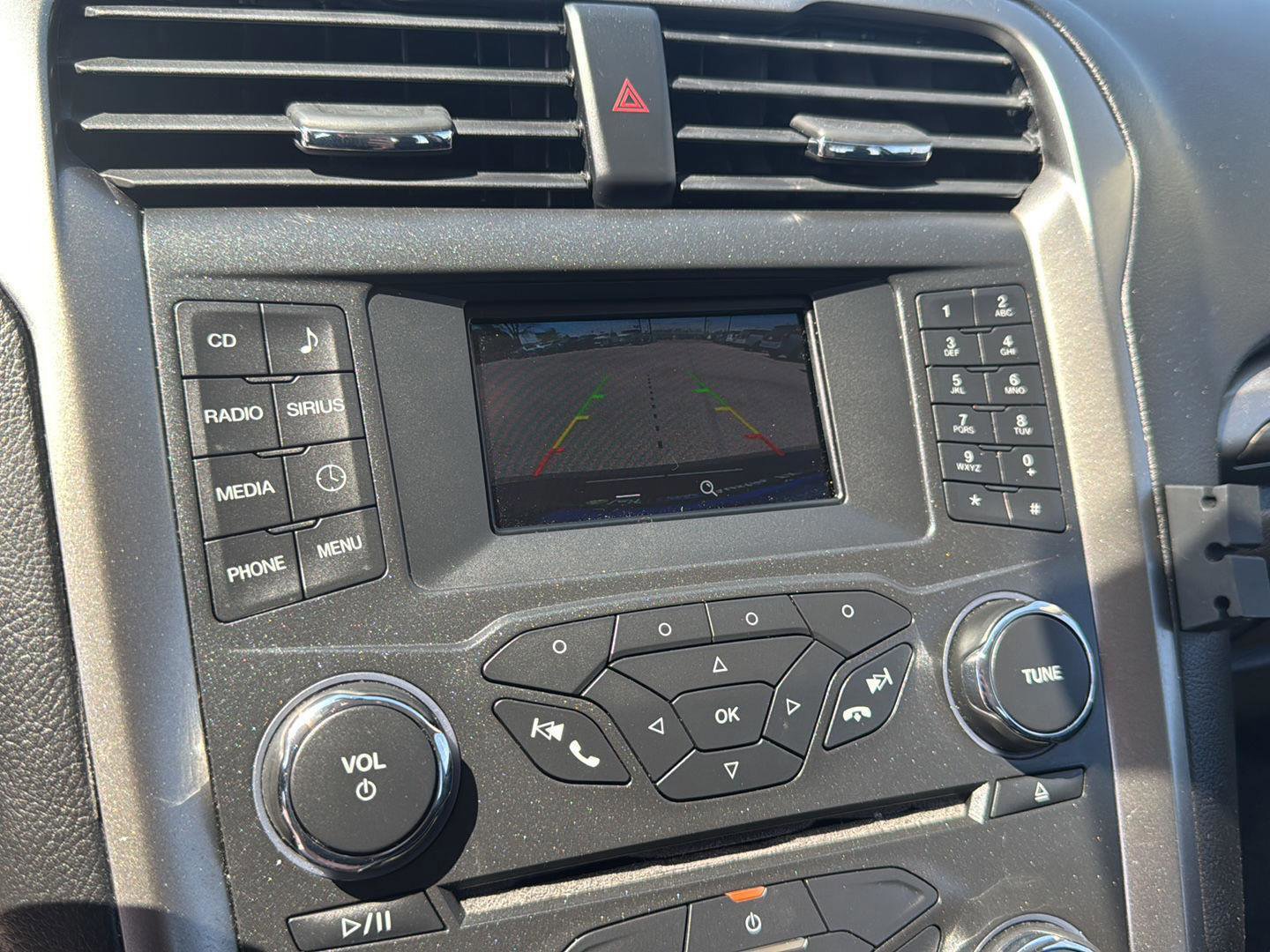 Certified 2018 Ford Fusion SE image 23