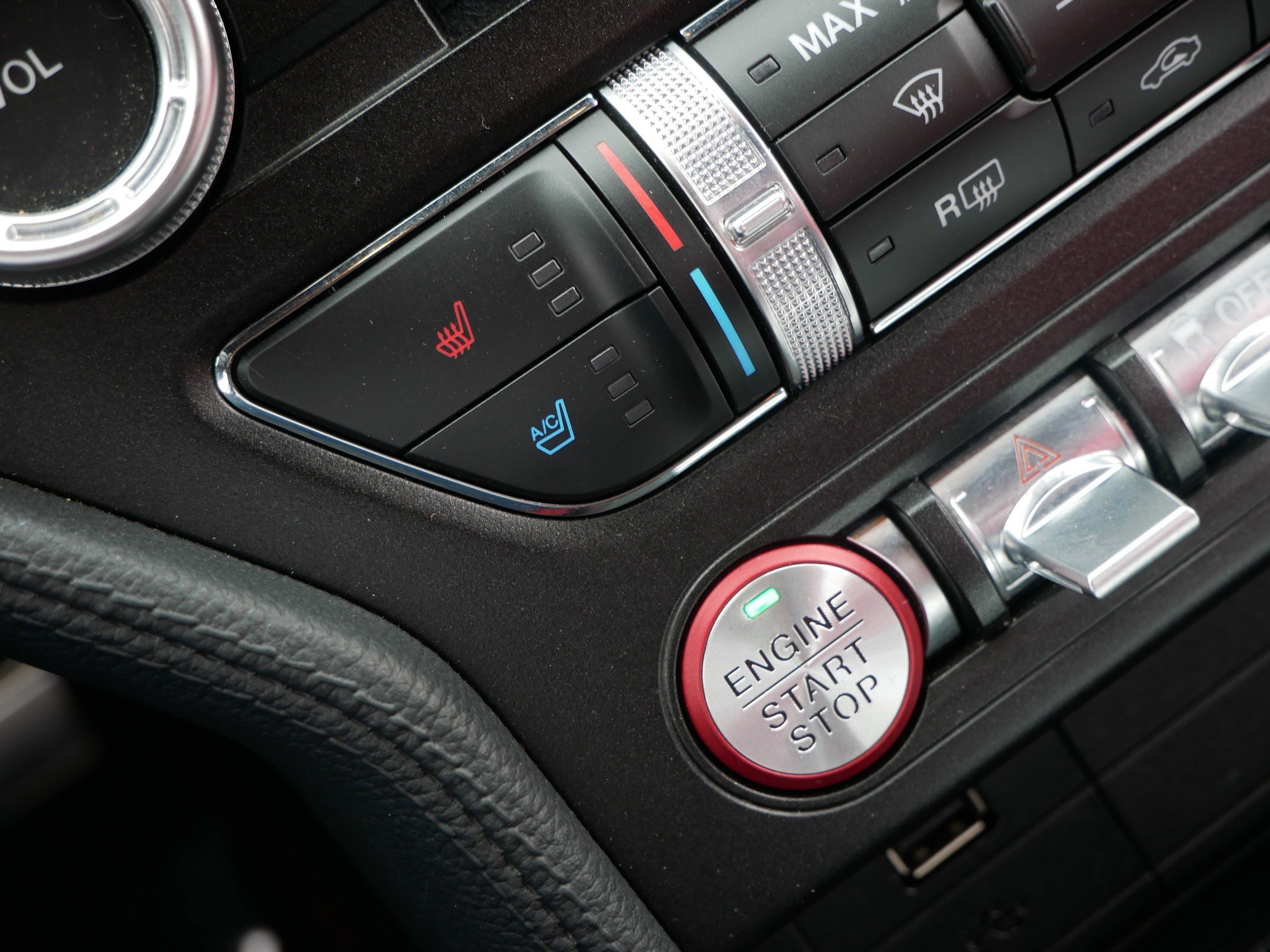 Certified 2022 Ford Mustang GT Premium RWD image 30