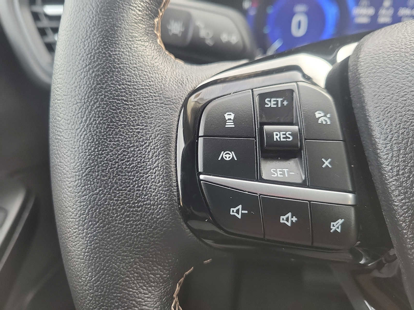 Certified 2022 Ford Escape Titanium w/ Titanium Elite Package image 22