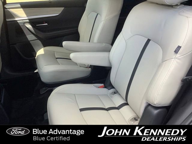 Used 2024 MAZDA CX-90 3.3 Turbo w/ Preferred Package AWD/4WD image 29