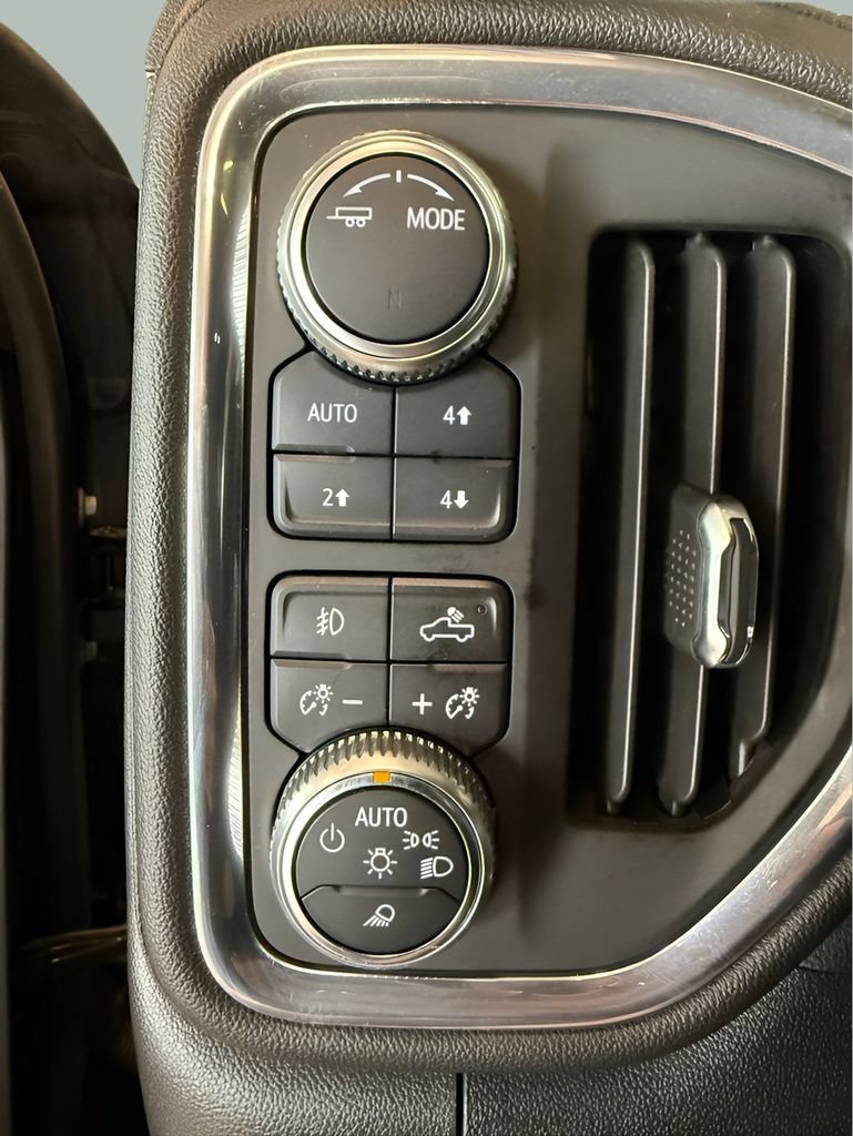 Used 2021 GMC Sierra 1500 AT4 w/ Technology Package AWD/4WD image 22