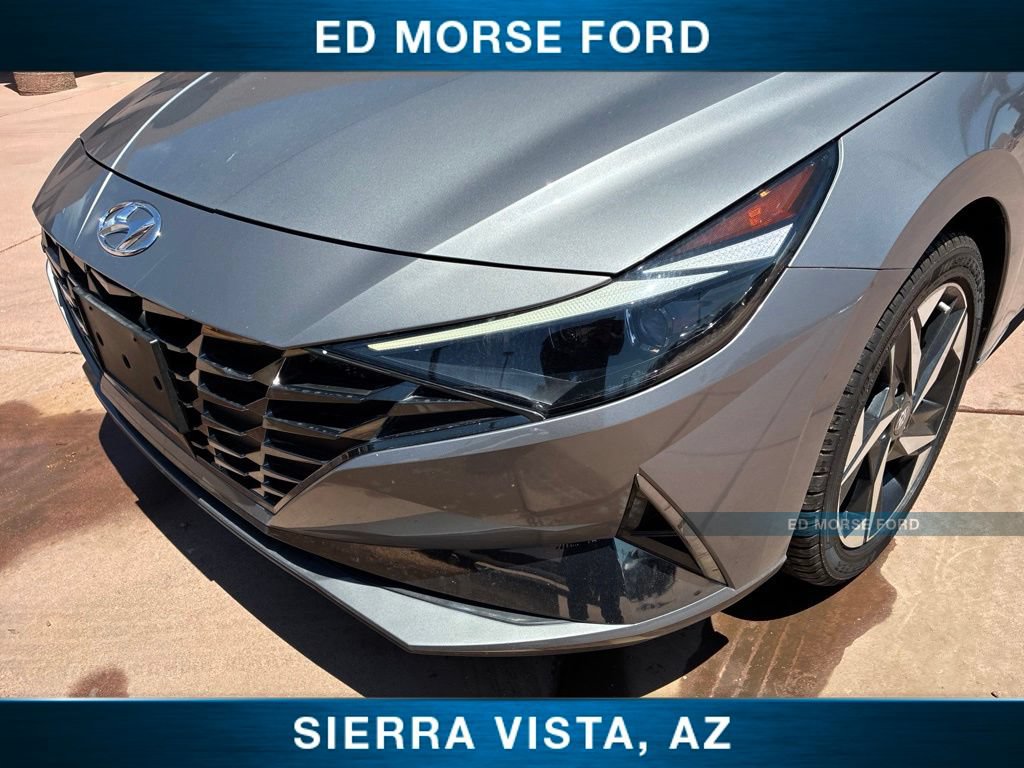Used 2023 Hyundai Elantra Limited FWD image 4