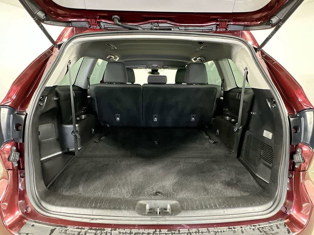 Used 2018 Toyota Highlander LE w/ Carpet Mat Package (TMS) AWD/4WD image 21
