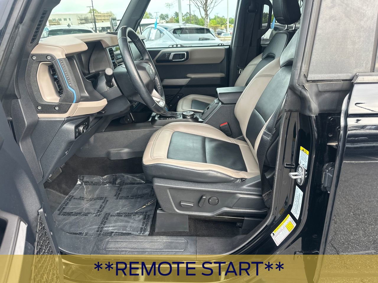 Certified 2023 Ford Bronco Wildtrak AWD/4WD image 10