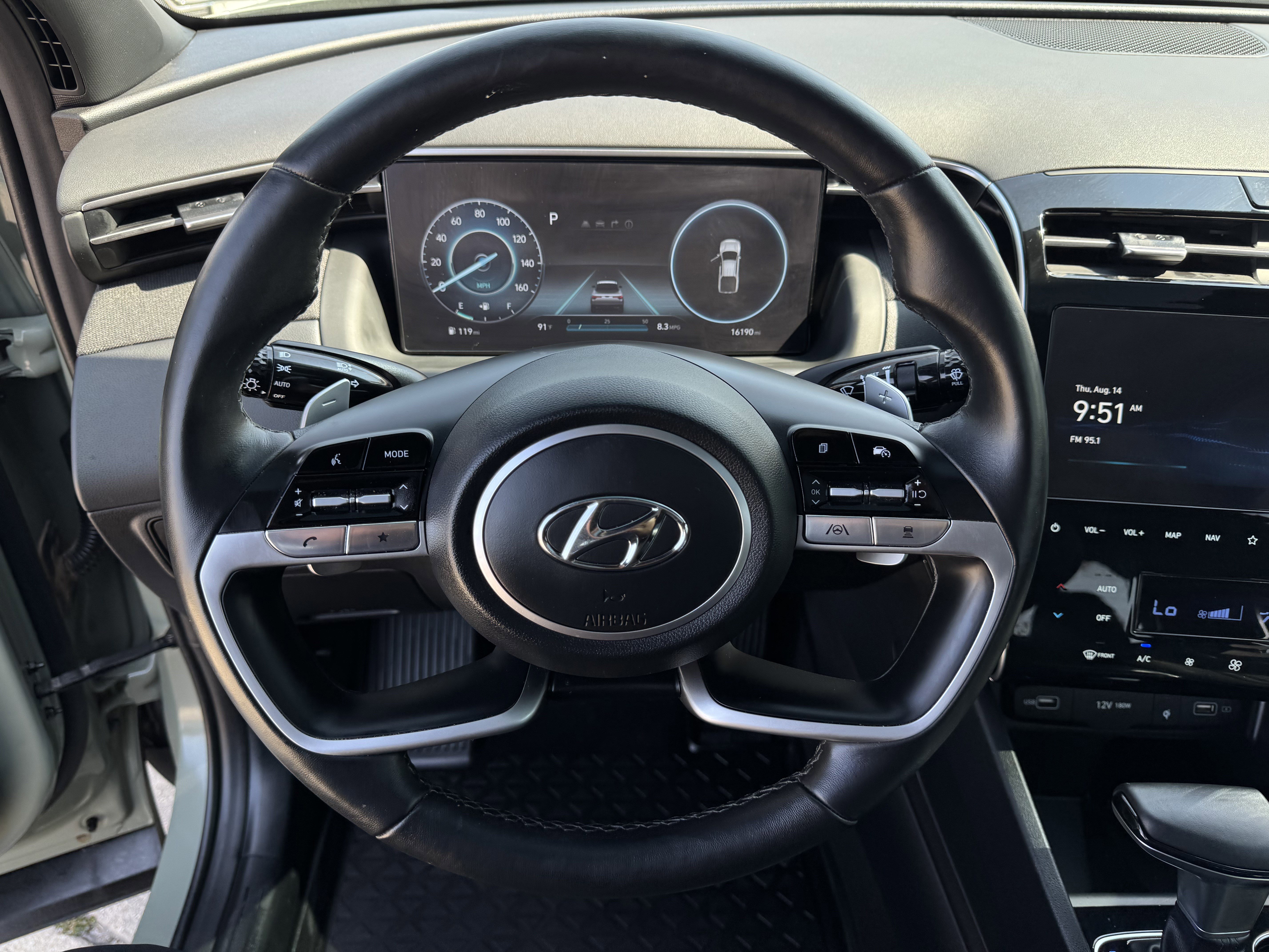 Used 2024 Hyundai Santa Cruz Limited image 15