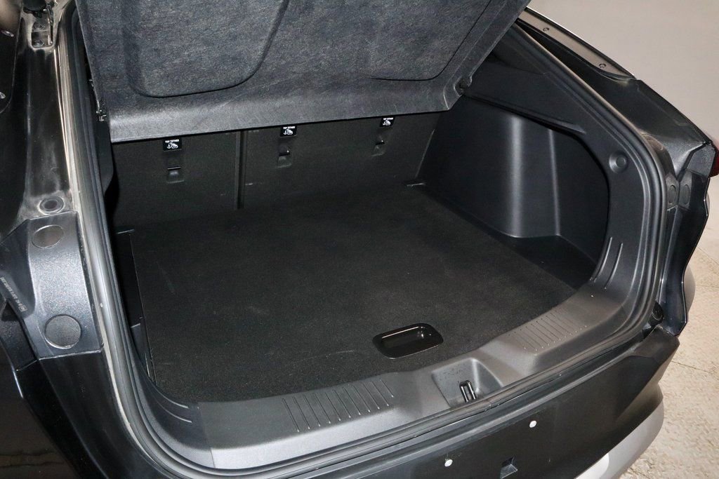 Used 2025 Buick Envista Preferred w/ Convenience II Package image 12