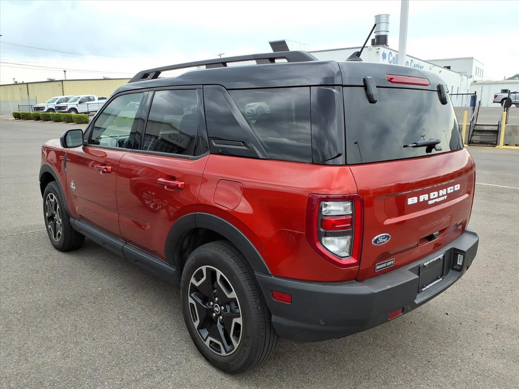 Certified 2024 Ford Bronco Sport Outer Banks w/ Tech Package AWD/4WD image 5