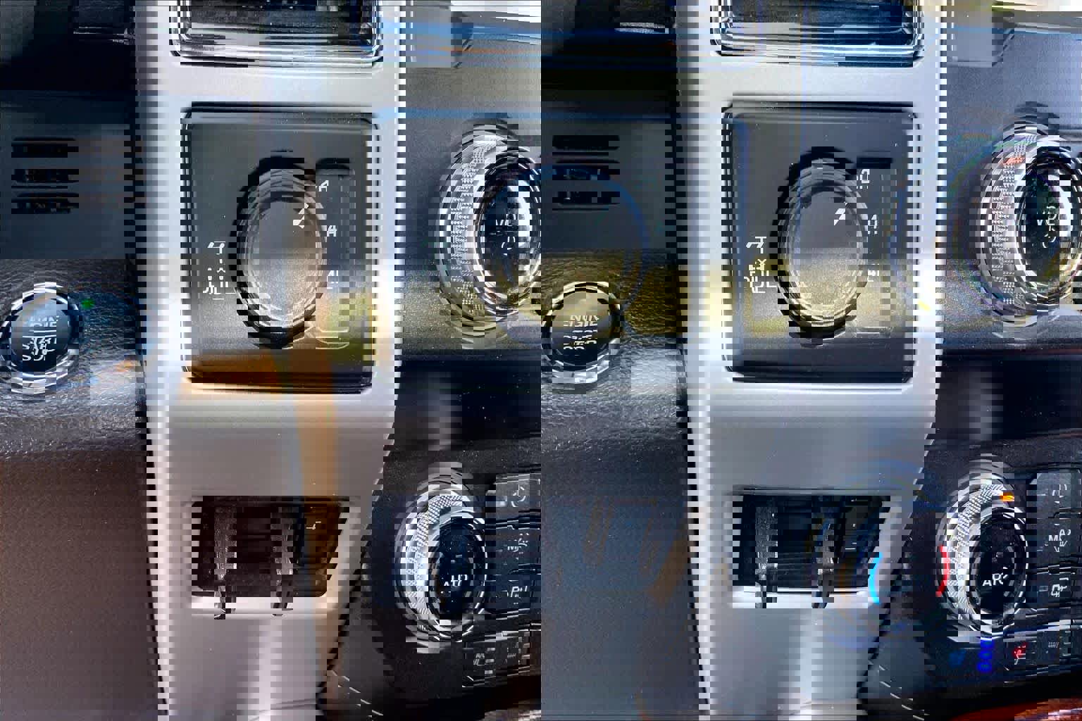 Certified 2019 Ford F250 King Ranch w/ King Ranch Ultimate Package image 31