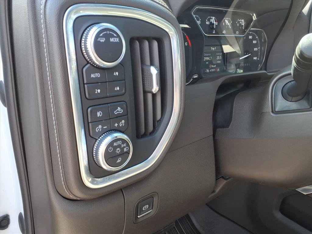 Used 2022 GMC Sierra 1500 SLT w/ SLT Premium Package AWD/4WD image 10