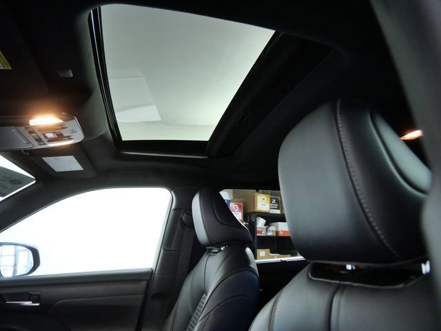 Used 2021 Toyota Highlander XSE AWD/4WD image 19