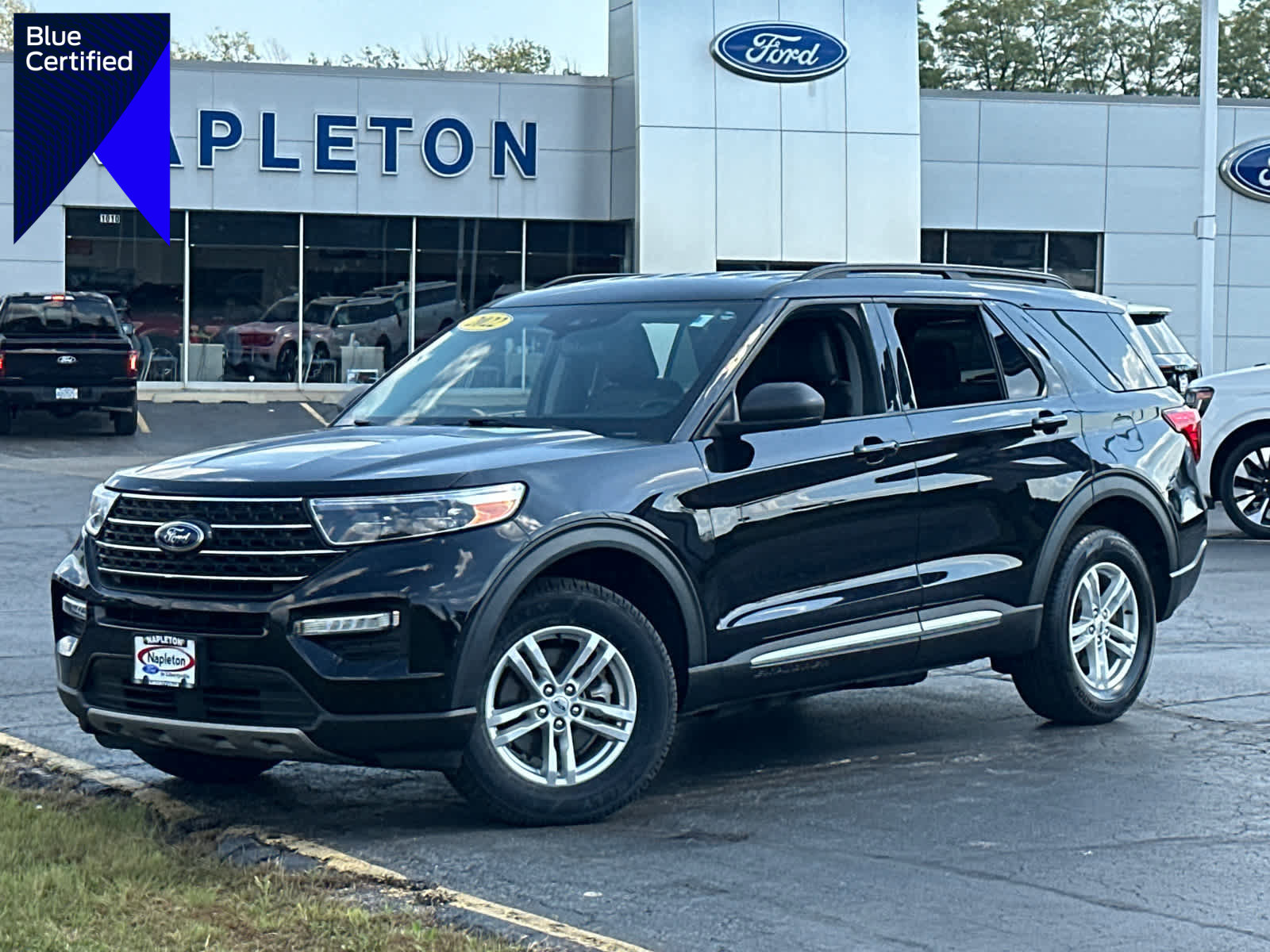 Certified 2022 Ford Explorer XLT w/ Equipment Group 202A image 1