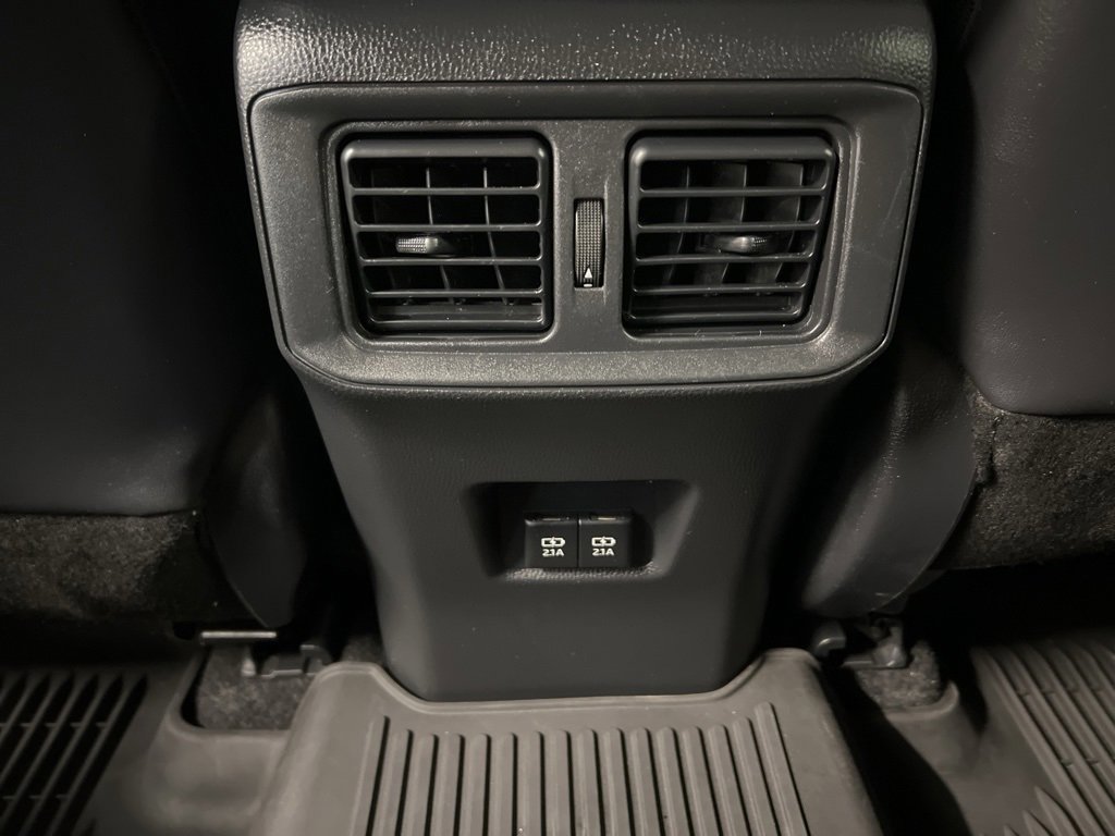 Used 2021 Toyota RAV4 Limited image 32