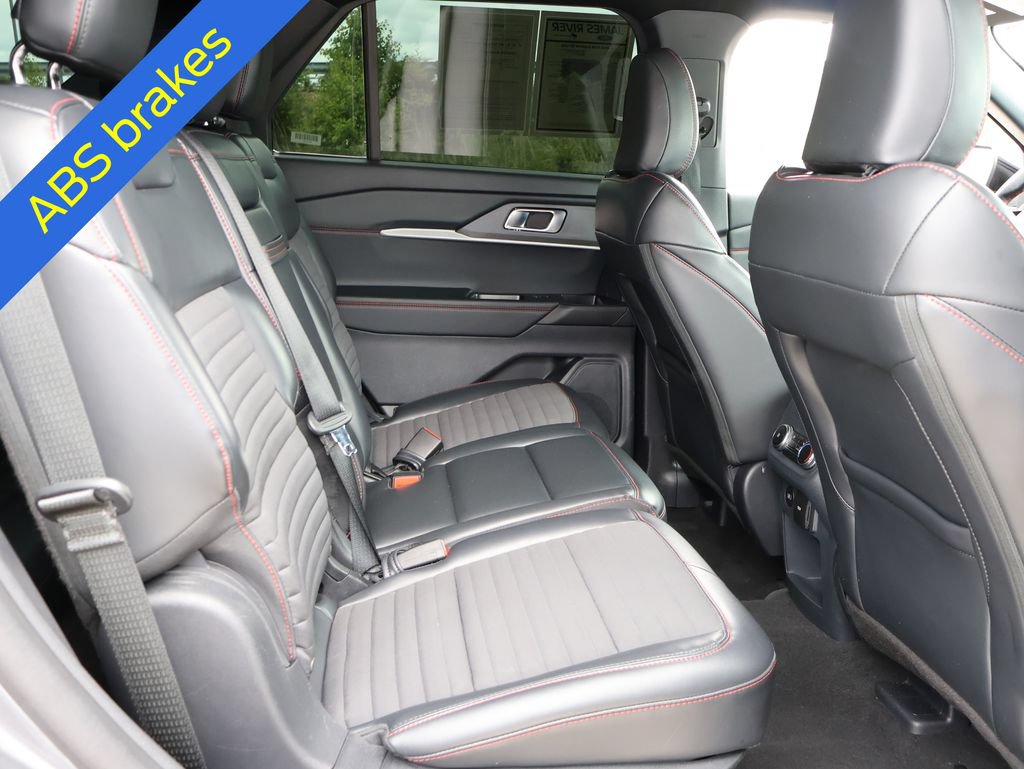 Certified 2025 Ford Explorer ST-Line w/ ST-Line Street Pack AWD/4WD image 13