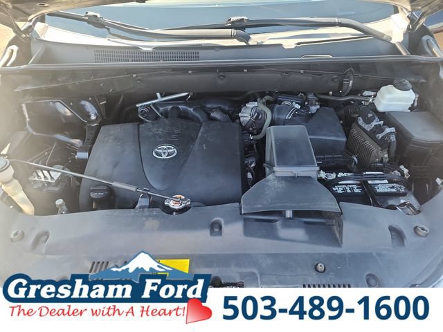 Used 2019 Toyota Highlander XLE AWD/4WD image 29