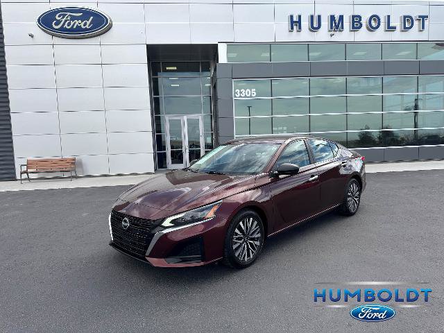 Used 2025 Nissan Altima 2.5 SV FWD image 1