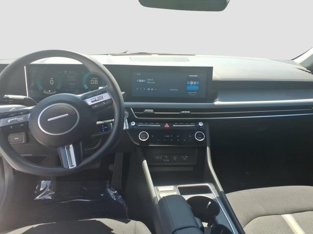 Used 2025 Hyundai Sonata SEL FWD image 10