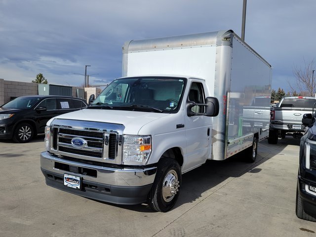 Certified 2024 Ford E-350 and Econoline 350 Super Duty w/ Driver's Safety Package image 4