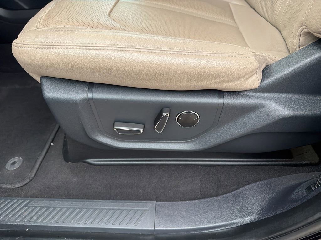 Certified 2024 Ford Expedition Limited image 16