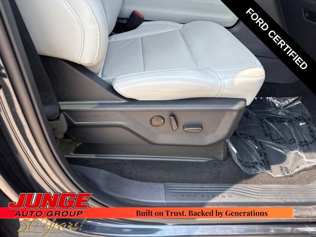 Certified 2025 Ford Expedition Platinum w/ Driver's Package AWD/4WD image 28