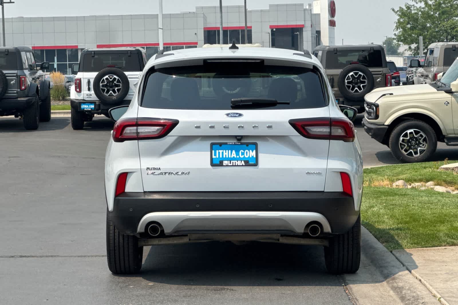 Certified 2025 Ford Escape Platinum AWD/4WD image 7