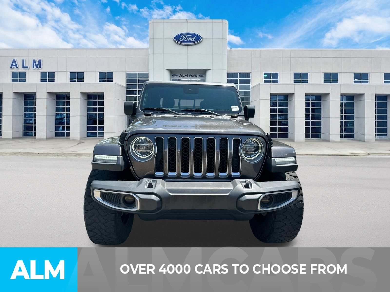 Used 2020 Jeep Gladiator Overland AWD/4WD image 2
